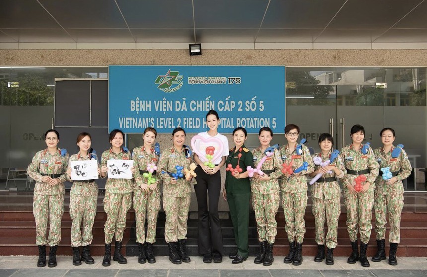 Sao Việt 17/06: Đông Nhi khoe ảnh vui đùa bên con, Trấn Thành selfie cùng bà xã người Hàn - Ảnh 7. Sao Việt 17/06: Đông Nhi khoe ảnh vui đùa bên con, Trấn Thành selfie cùng bà xã người Hàn - Ảnh 7.