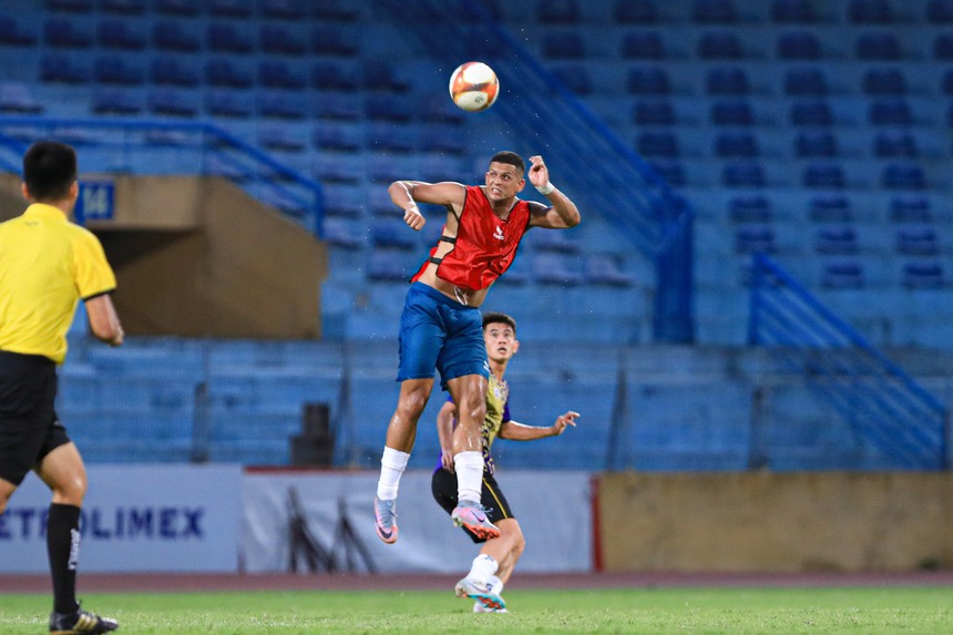 Lucao đầu quân cho CLB Hải Phòng