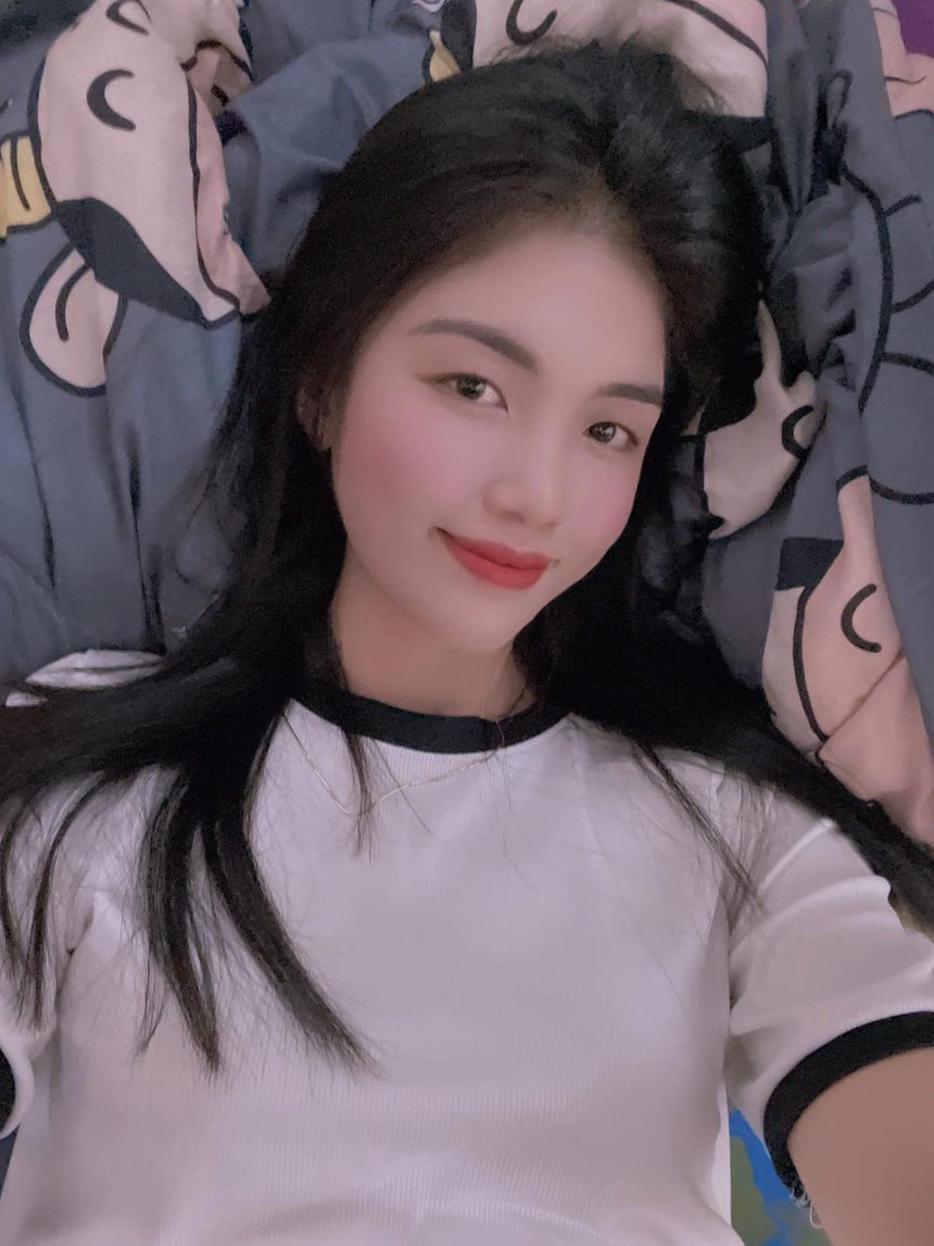 Ngẩn ngơ trước đội trưởng, hoa khôi bóng chuyền nữ TPHCM, chủ công 9X tài năng, đẹp hồn nhiên, thơ ngây - Ảnh 8.