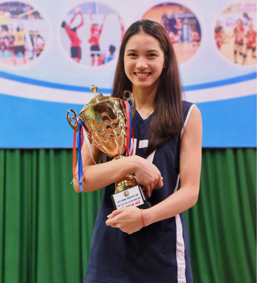 Mỹ nhân bóng chuyền người Hà Nội nhận vinh dự lớn ở tuổi 24, cột mốc thực sự đáng nhớ trong sự nghiệp - Ảnh 4. Mỹ nhân bóng chuyền người Hà Nội nhận vinh dự lớn ở tuổi 24, cột mốc thực sự đáng nhớ trong sự nghiệp - Ảnh 4.