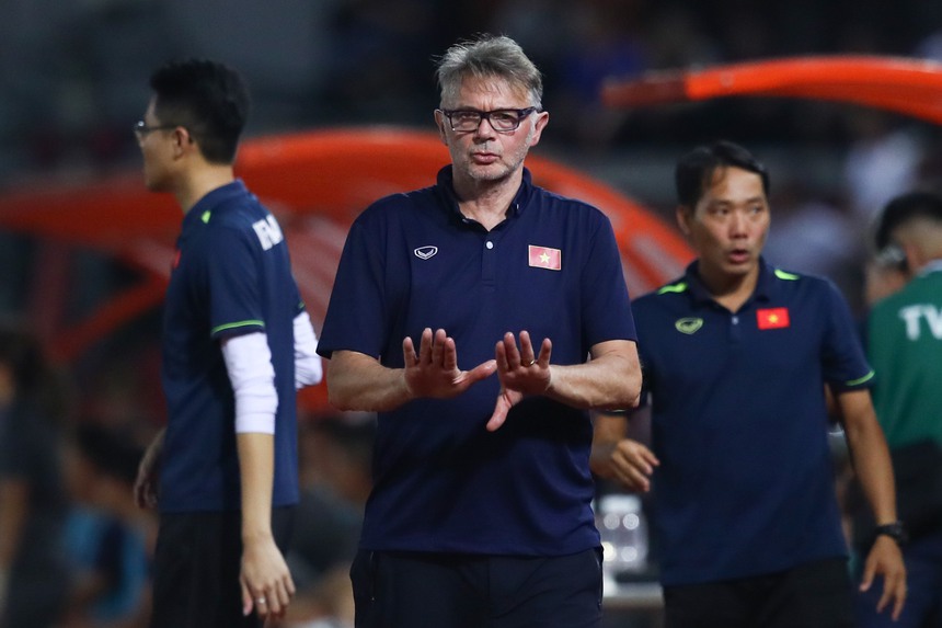 HLV Troussier cần Công Phượng toả sáng - Ảnh 1.