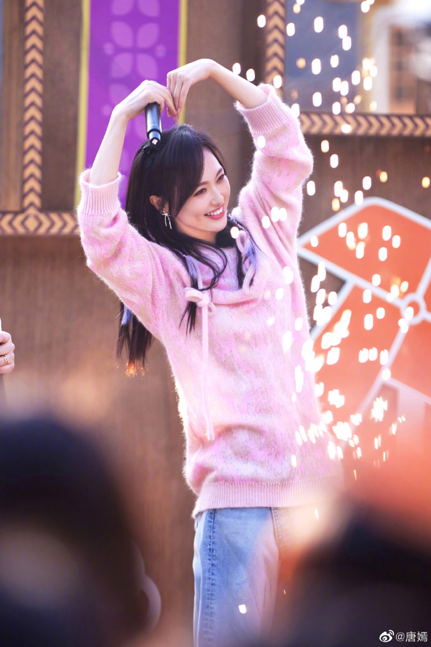 Đường Yên và chồng xa cách thời gian dài: Thêm 1 cặp đôi C-biz sắp 'toang'? - Ảnh 6. Đường Yên và chồng xa cách thời gian dài: Thêm 1 cặp đôi C-biz sắp 'toang'? - Ảnh 6.