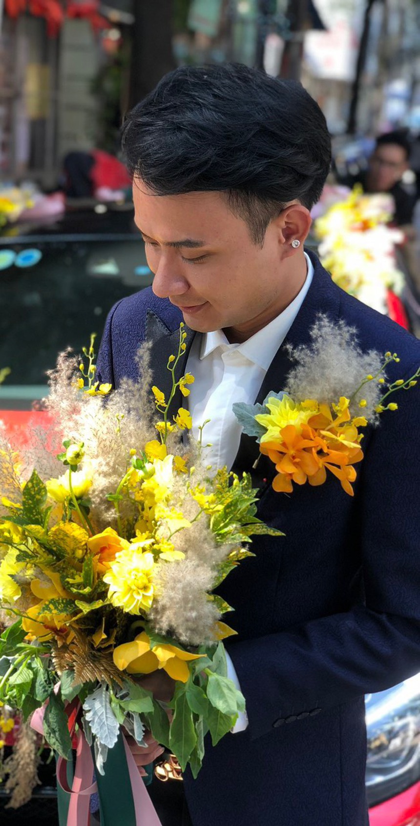 Chị Hằng biên tập - Nghệ Nhân Hoa Hoàng Khánh - Ảnh 4.