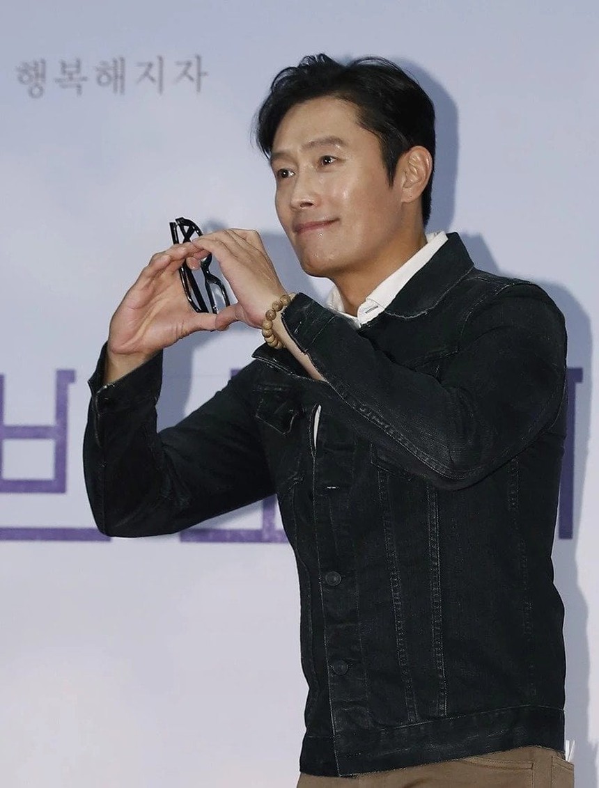 Những ngôi sao cực kỳ thành công sau hôn nhân, ngược với tuyên bố vô lý của Song Joong Ki - Ảnh 4.