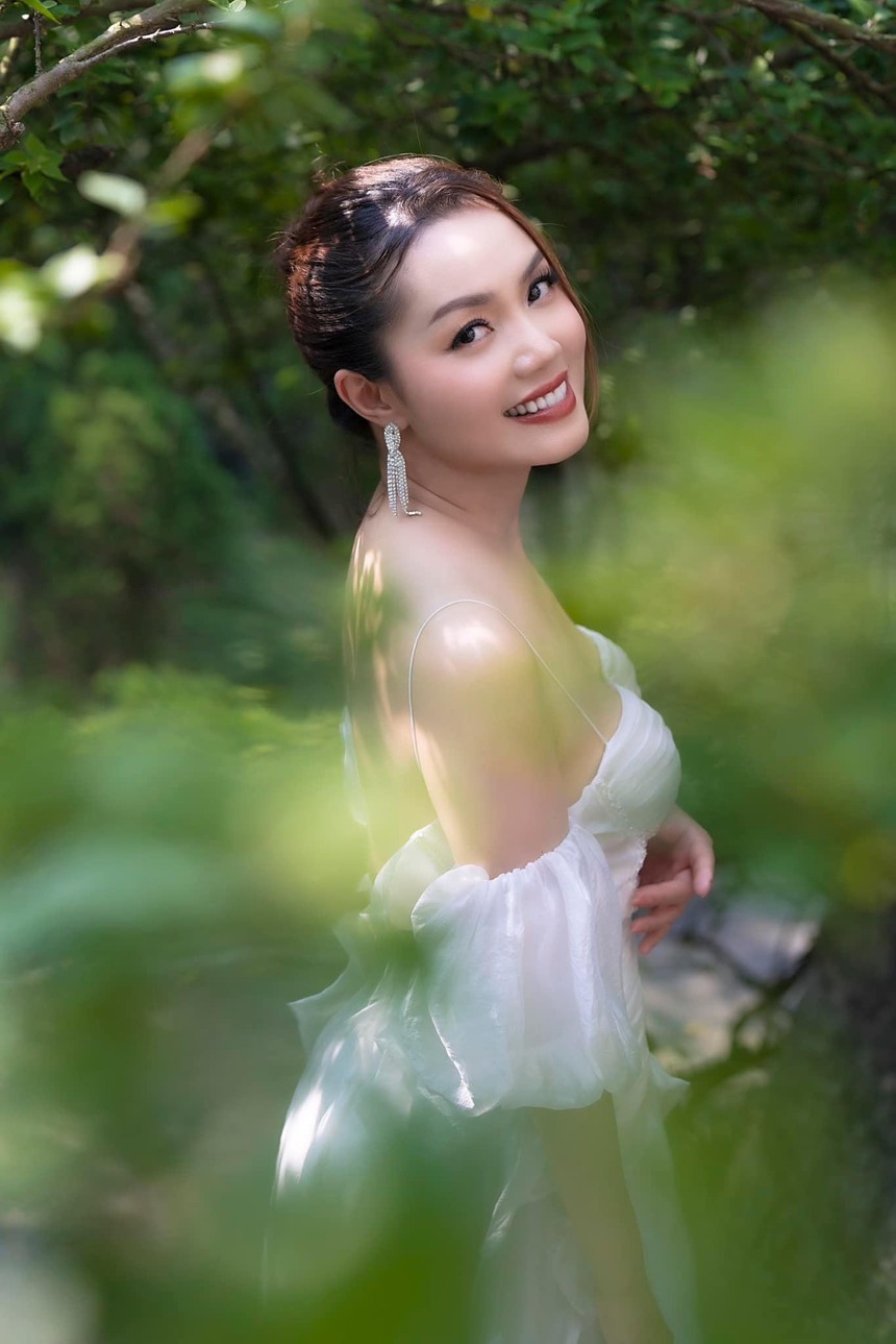 Chị Hằng biên tập - Nghệ Nhân Hoa Hoàng Khánh - Ảnh 7.