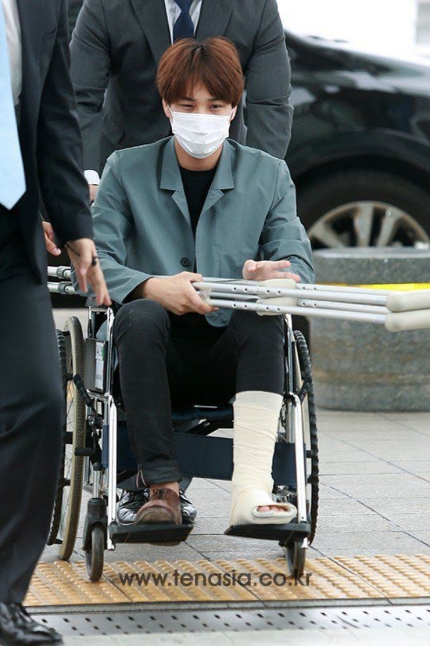 Fan tung bằng chứng SM 'ngược đãi' EXO trong những năm qua - Ảnh 4.