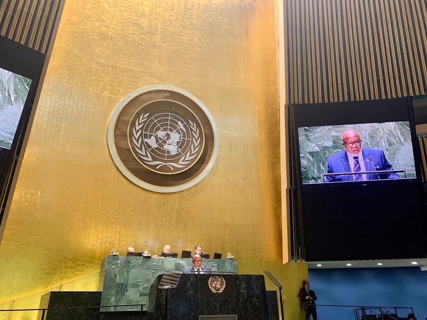 Nhà ngoại giao Trinidad và Tobago được bầu làm Chủ tịch ĐHĐ LHQ - Việt Nam chúc mừng tân Chủ tịch - Ảnh 1.