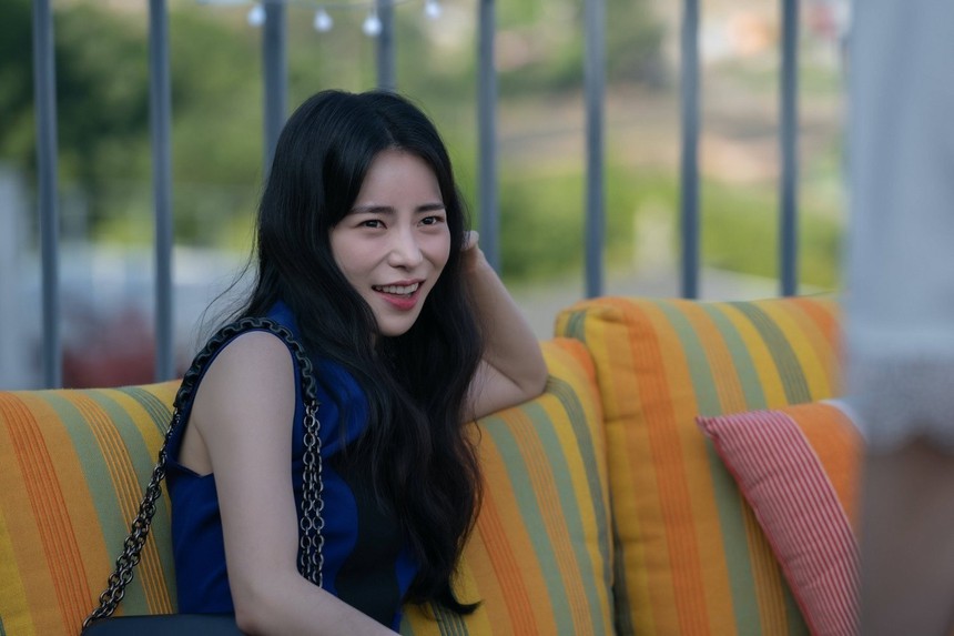 Lim Ji Yeon: ‘Nữ hoàng cảnh nóng’ toả sáng với vai ác nữ ‘The Glory’ - Ảnh 7.