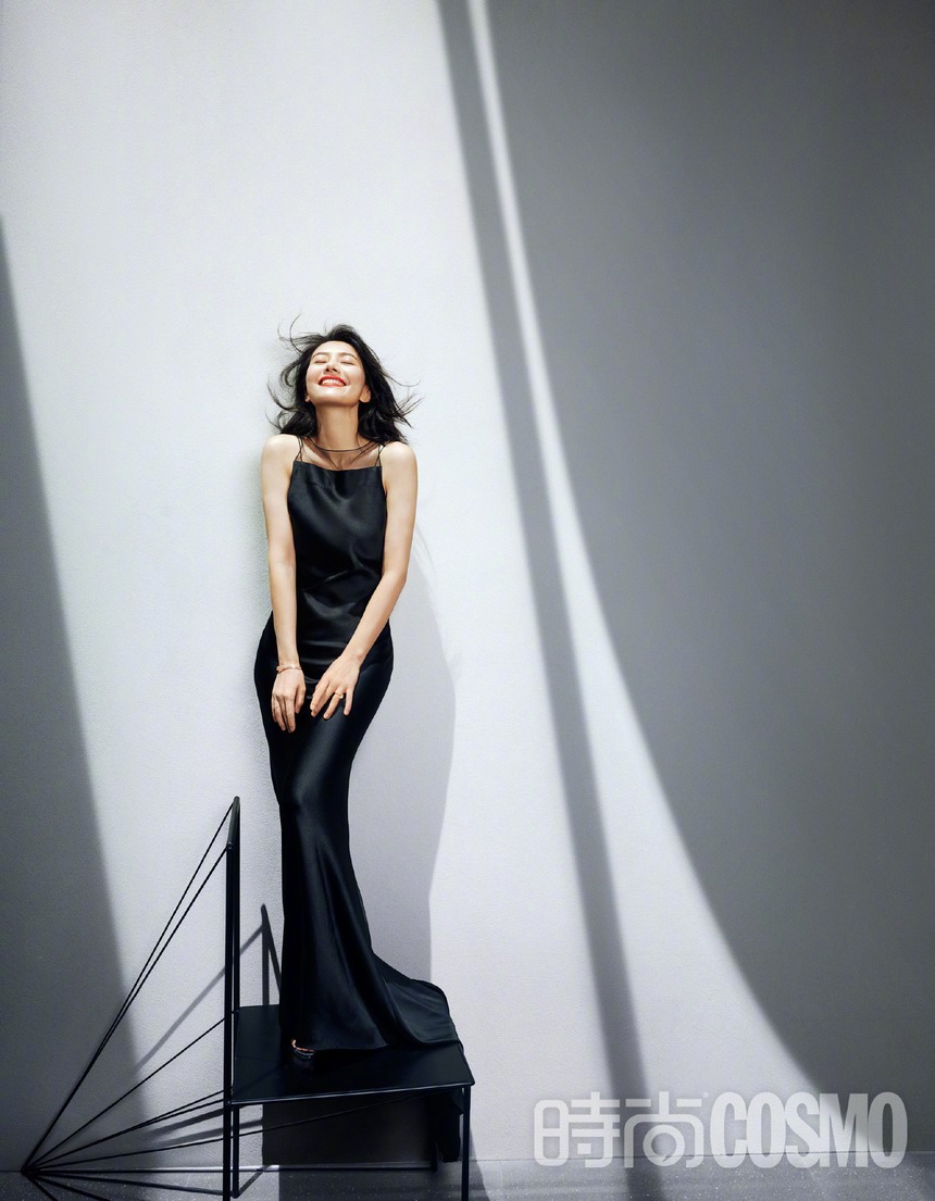 Nhan sắc đỉnh cao của bộ đôi nữ chính 'Ỷ thiên đồ long ký' tái hợp sau 20 năm - Ảnh 14.