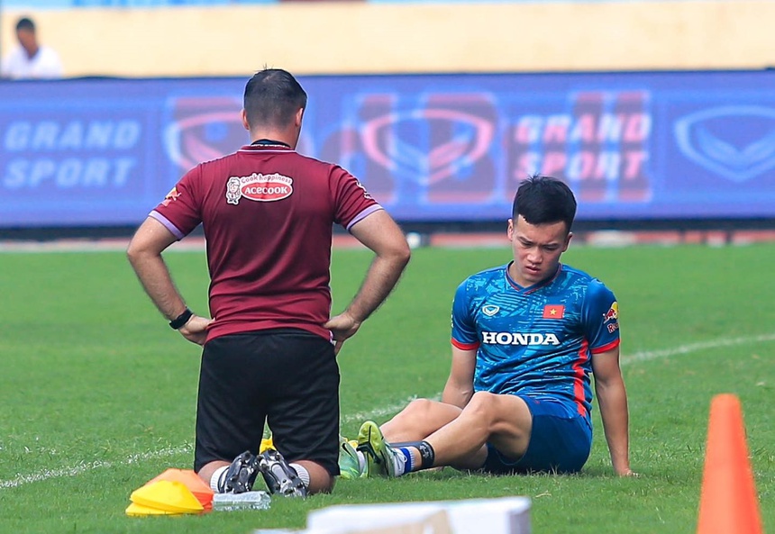 Tuyển Việt Nam nhiều khả năng mất Hoàng Đức ở trận đấu với Syria