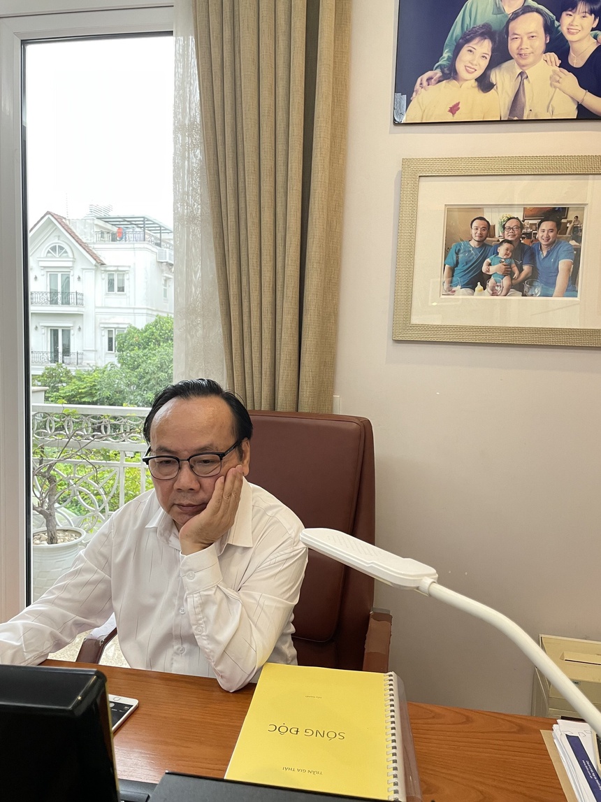 Trần Gia Thái - trải đời để viết văn về đời báo - Ảnh 1.