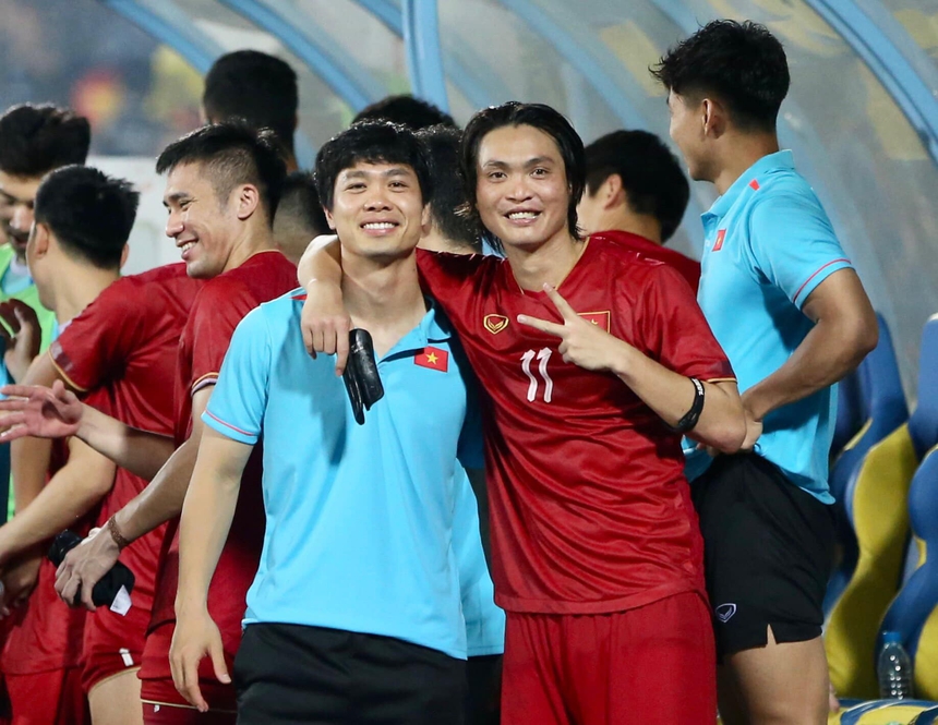 Tuấn Anh gửi lời 'yêu thương' đến Công Phượng, nhiều bạn bè nhảy vào troll hết cỡ - Ảnh 2. Tuấn Anh gửi lời 'yêu thương' đến Công Phượng, nhiều bạn bè nhảy vào troll hết cỡ - Ảnh 2.