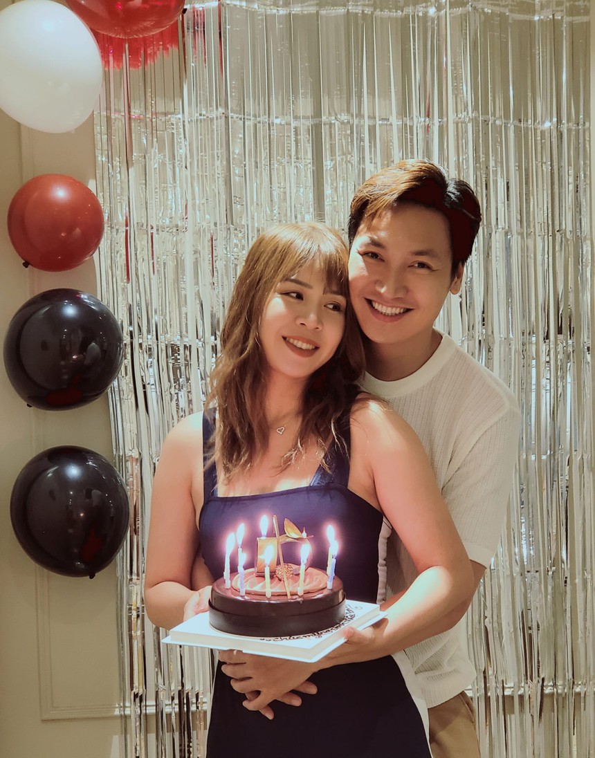 Sao Việt 21/6: Tự Long đăng ảnh chúc mừng cánh nhà báo bên các Táo; Mỹ Tâm khoe niềm vui giản đơn - Ảnh 4. Sao Việt 21/6: Tự Long đăng ảnh chúc mừng cánh nhà báo bên các Táo; Mỹ Tâm khoe niềm vui giản đơn - Ảnh 4.