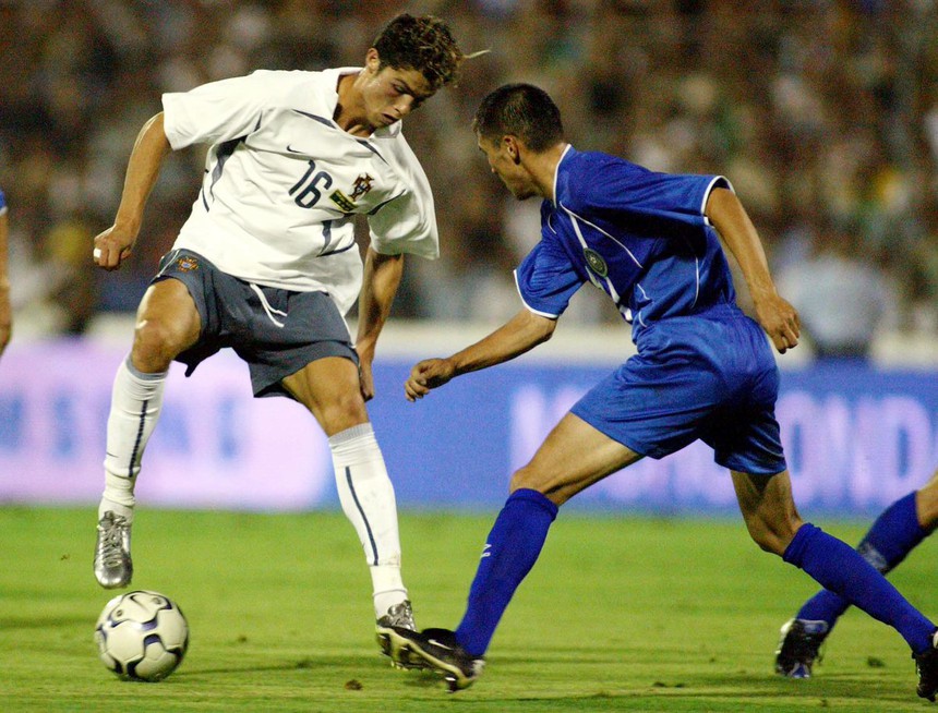 Cristiano Ronaldo nhận kỷ lục Guinness, nói điều tâm huyết - Ảnh 3.