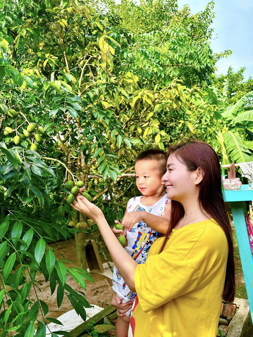 Ảnh sao Việt 22/6: Minh Hằng, Hariwon khoe ảnh sinh nhật; Kha Ly về quê đón Tết Đoan Ngọ  - Ảnh 4.