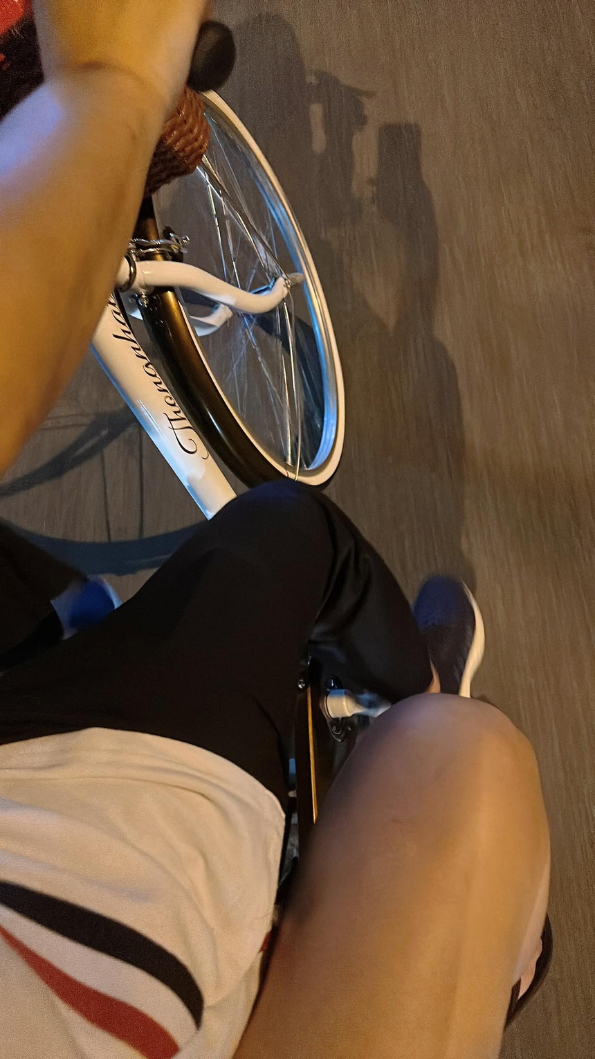 Hoa khôi bóng chuyền Kim Huệ chiêm nghiệm cuộc sống đầy sâu sắc, hạnh phúc rạng ngời, tung ảnh đôi cực 'nóng' cùng 'chân ái'  - Ảnh 3.