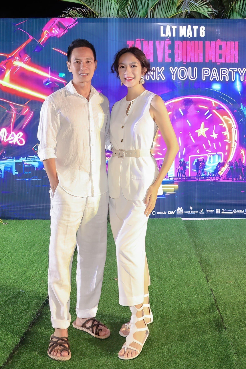 Nguyễn Quang Dũng hạnh phúc bên người yêu kém tuổi, các đạo diễn khác thì sao? - Ảnh 3.