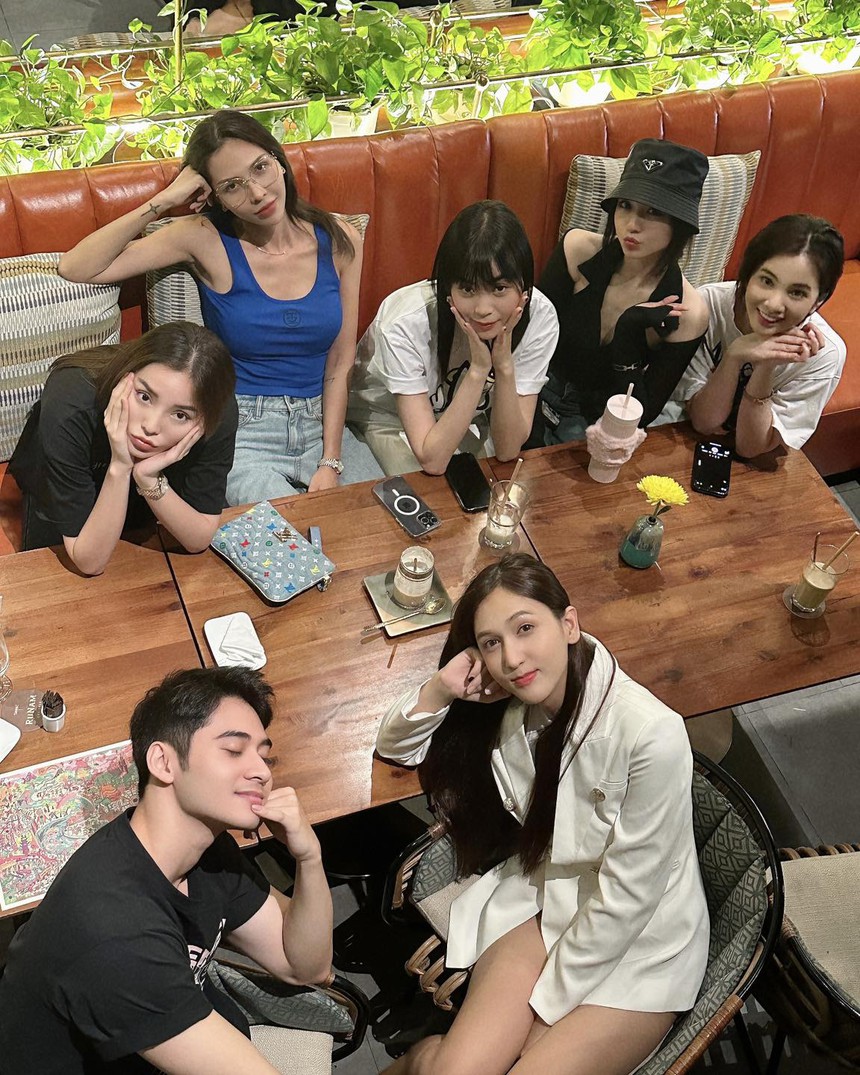 Sao Việt 23/6: Phương Oanh tiết lộ số đo vòng 3 'khủng'; Vân Dung khoe ảnh hồi bé  - Ảnh 3.