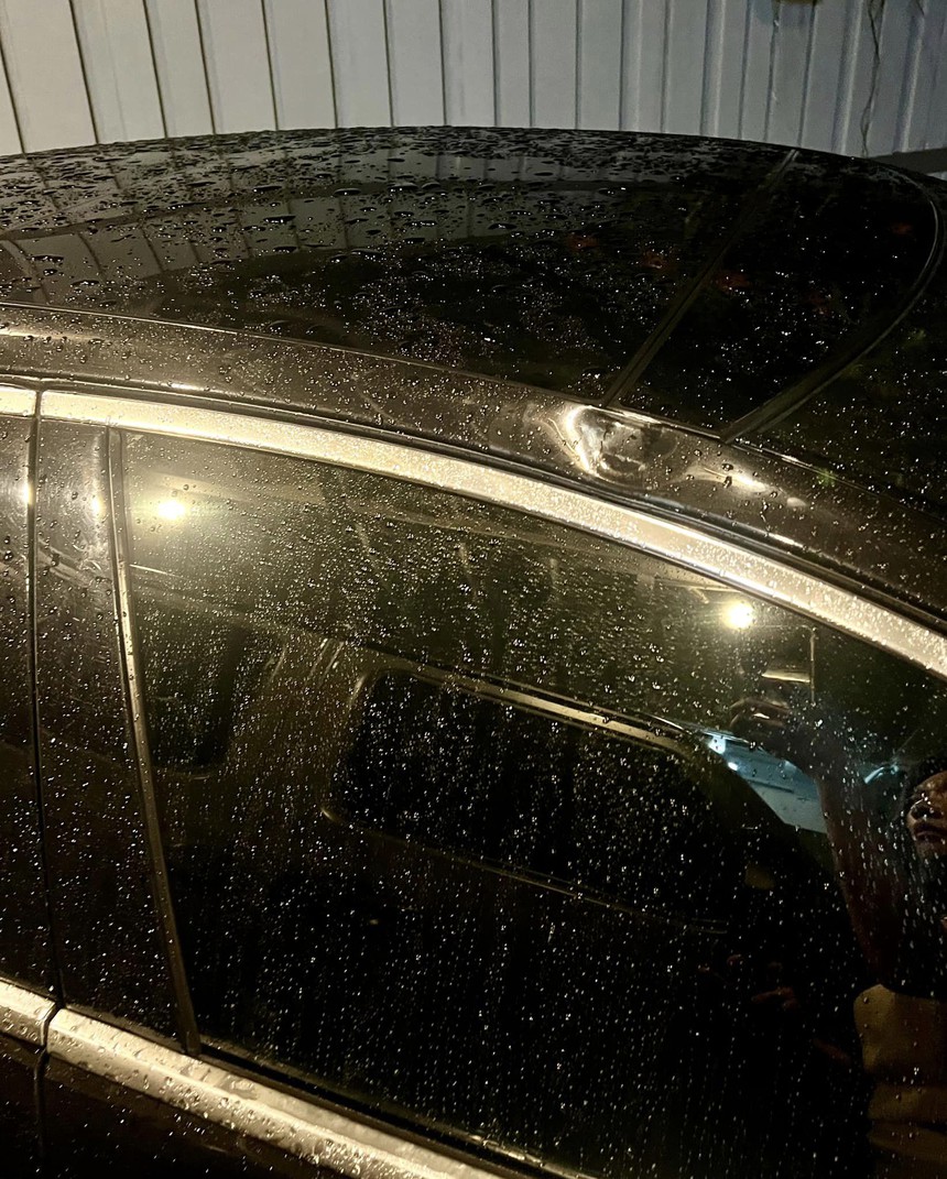 Bà xã Lý Hải gặp sự cố khi chờ đèn đỏ  - Ảnh 2.