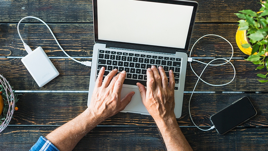 Sống chậm cuối tuần: Làm chủ phương tiện - Ảnh 2.