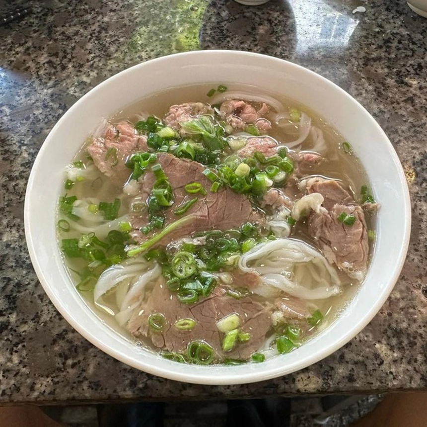 Loạt sao Hàn yêu thích món Việt: Jay Park (vừa đến Hà Nội), Hyun Bin - Ảnh 6.