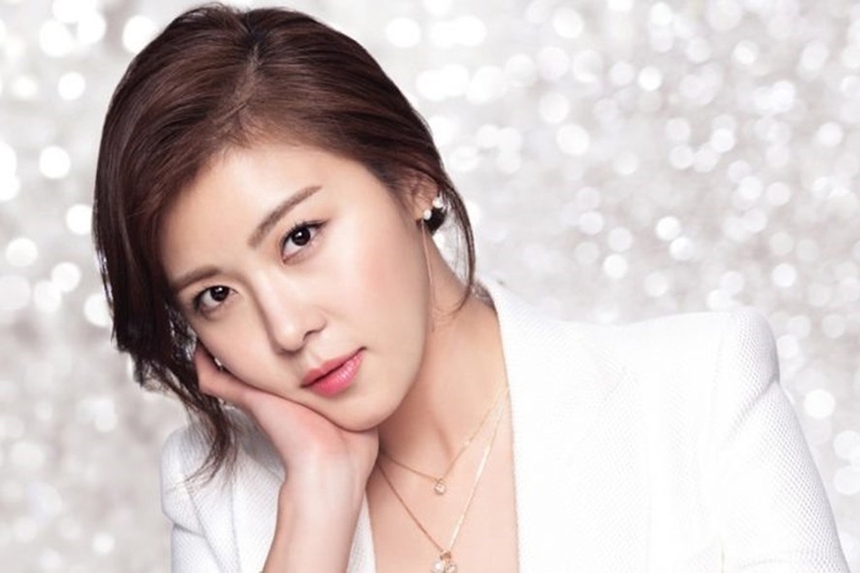 ‘Hoàng hậu Ki’ Ha Ji Won cô độc ở tuổi 45, từng bị nghi ‘giật bồ’ Song Hye Kyo - Ảnh 1. ‘Hoàng hậu Ki’ Ha Ji Won cô độc ở tuổi 45, từng bị nghi ‘giật bồ’ Song Hye Kyo - Ảnh 1.