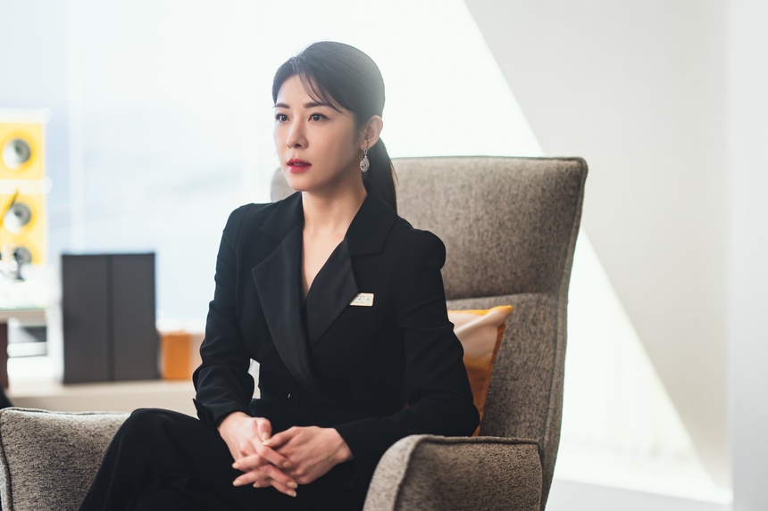 ‘Hoàng hậu Ki’ Ha Ji Won cô độc ở tuổi 45, từng bị nghi ‘giật bồ’ Song Hye Kyo - Ảnh 11. ‘Hoàng hậu Ki’ Ha Ji Won cô độc ở tuổi 45, từng bị nghi ‘giật bồ’ Song Hye Kyo - Ảnh 11.