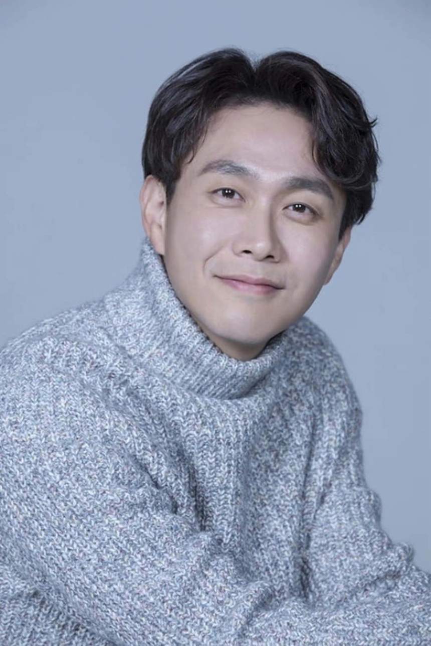 Những sao Hàn đình đám kết hôn với tình đầu đẹp như mơ: Son Ye Jin, Bi Rain - Ảnh 11.