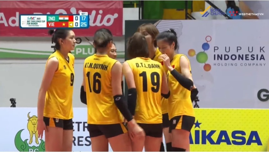 Hạ đương kim á quân Ấn Độ, tuyển bóng chuyền nữ Việt Nam giành vé vào chung kết bóng chuyền châu Á - Ảnh 2.