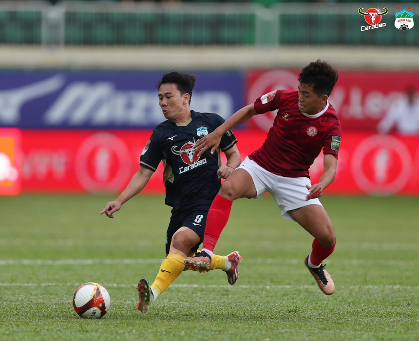 HLV Kiatisuk "chết dở" với HAGL - Ảnh 2. HLV Kiatisuk "chết dở" với HAGL - Ảnh 2.