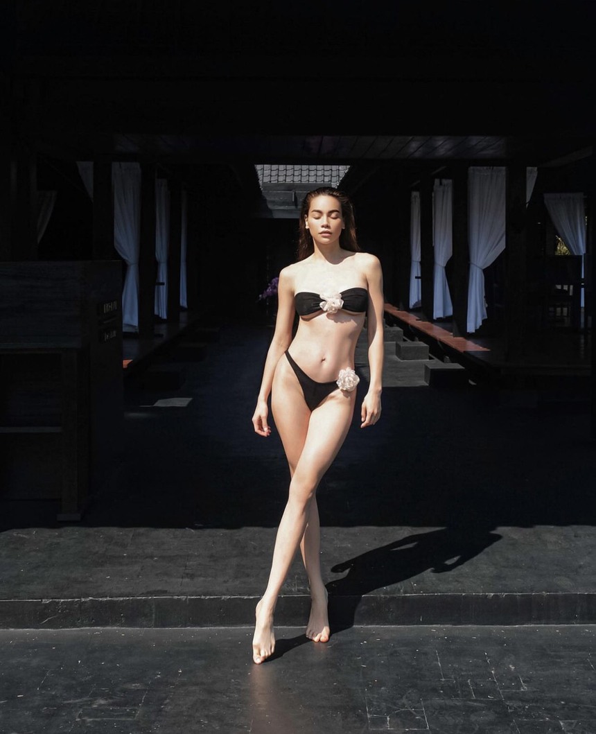 Sao Việt 26/6: Hồng Vân cùng con gái đi siêu thị bên Mỹ; Hà Hồ diện bikini khoe dáng cực 'nuột'  - Ảnh 4.