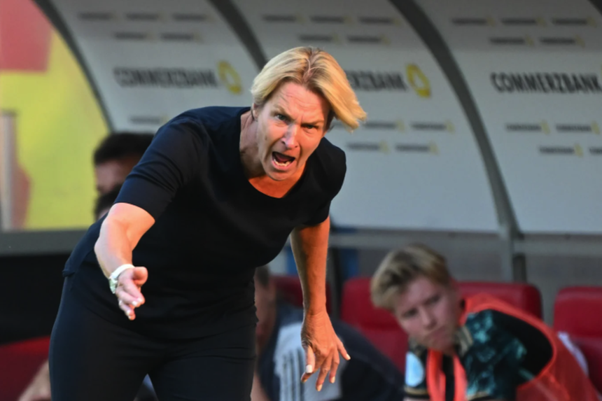 Bị Thanh Nhã chọc thủng lưới và chỉ thắng Việt Nam tối thiểu, HLV Đức thể hiện thái độ ra mặt - Ảnh 2.