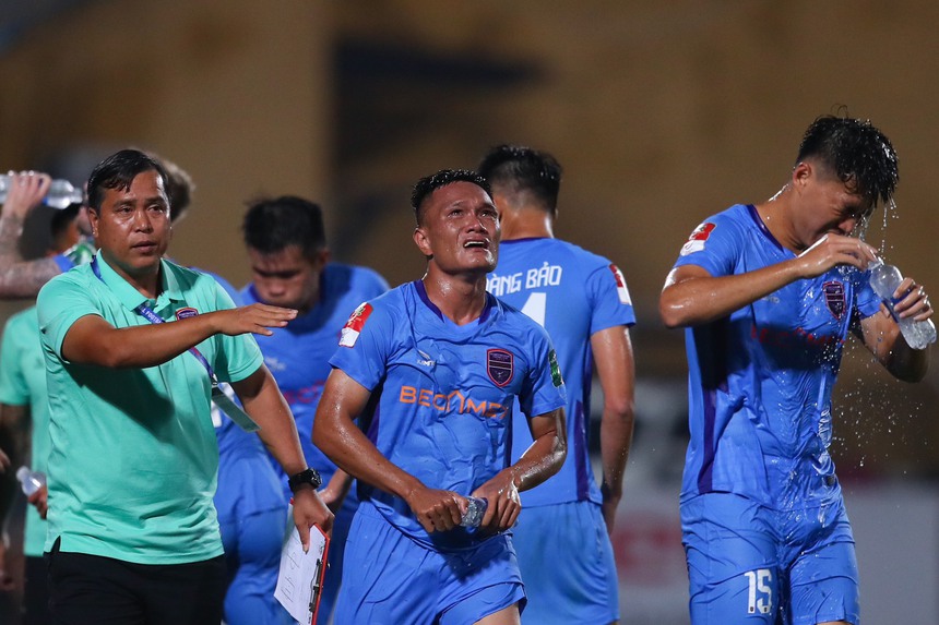 Bình luận: Khi người đàn ông khóc… - Ảnh 1.