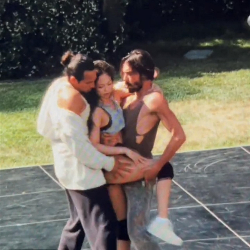 Jennie Blackpink và dàn sao Hàn trong cuộc chơi đầy nguy hiểm với phim 18+ khiến khán giả không thể rời mắt - Ảnh 2.