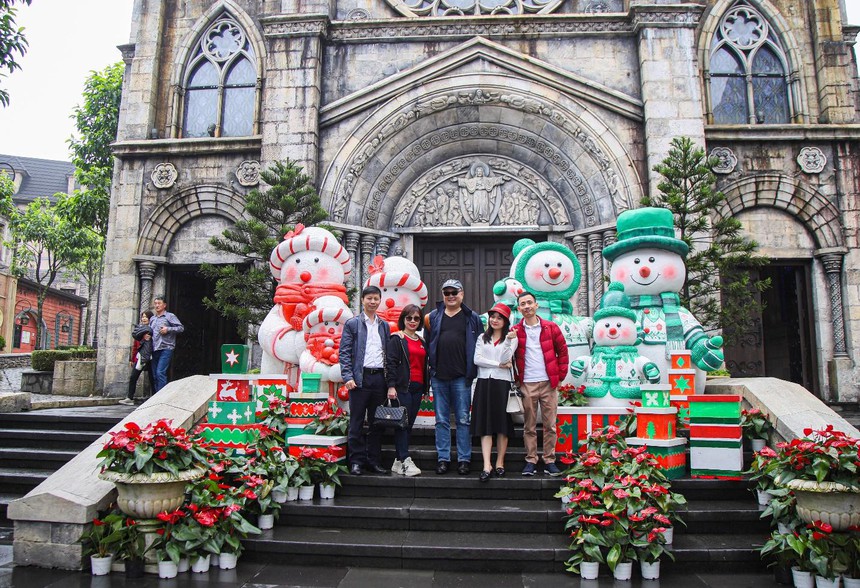 Vẻ đẹp bốn mùa quyến rũ của Sun World Ba Na Hills - Ảnh 6.