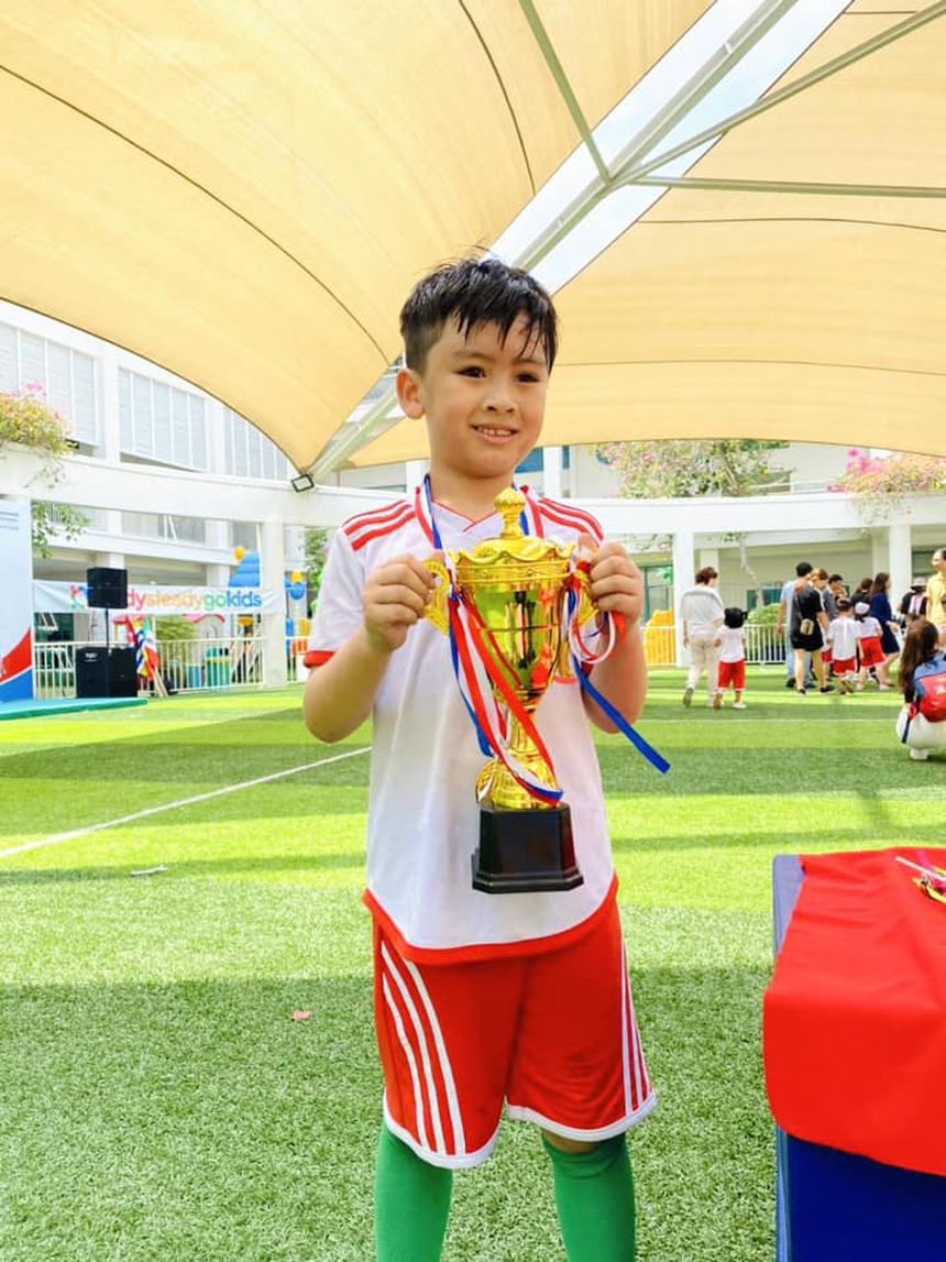 Diễn viên Ngọc Lan: 'Tôi đang thoải mái và tận hưởng vì nuôi con không bị ai can thiệp' - Ảnh 5.