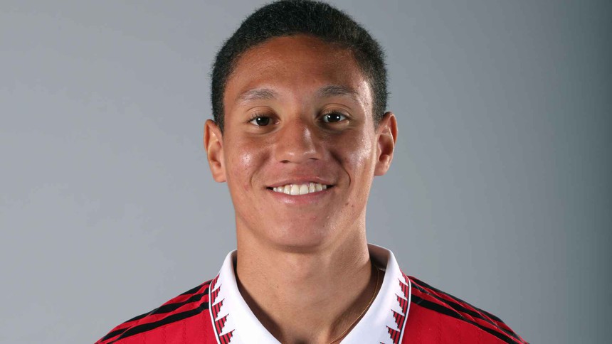 Tin chuyển nhượng MU 29/6: Onana trên đường tới Old Trafford, Ten Hag đón SAO trẻ - Ảnh 3.