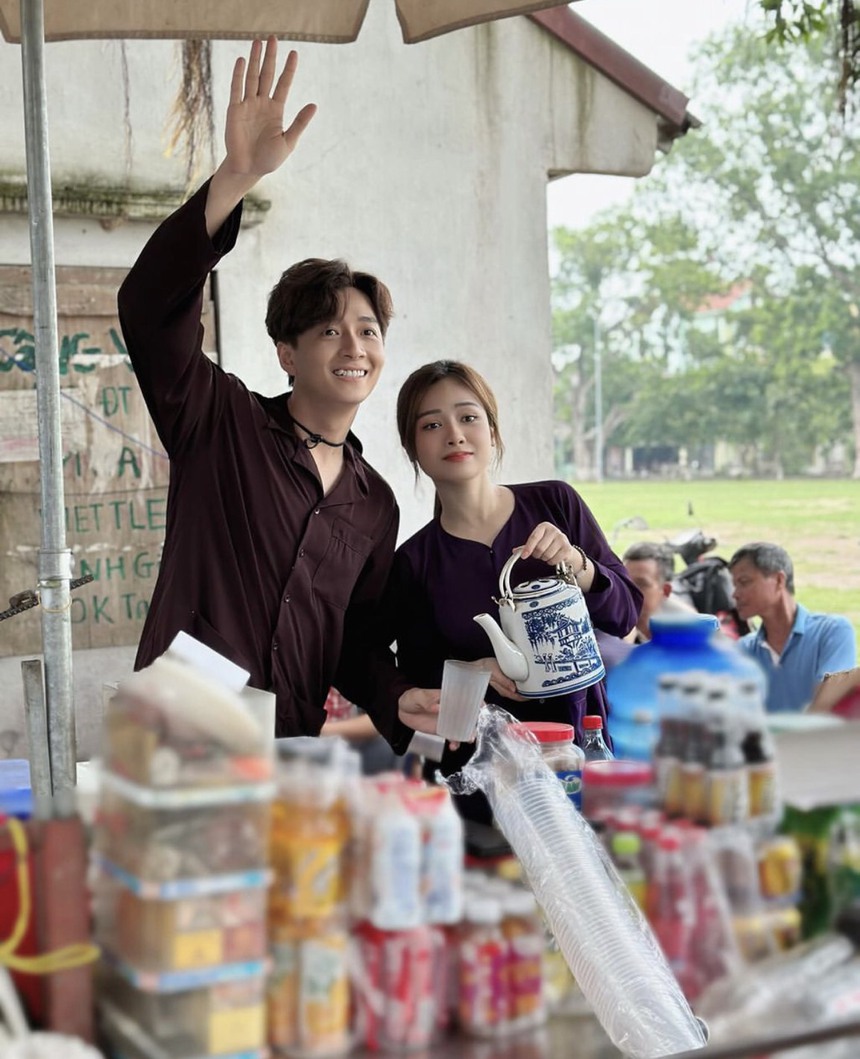 Sao Việt 29/6: Khánh Phương bị phạt 245 triệu đồng; Bình An 'cầu cứu' khi đi xem concert Blackpink - Ảnh 4.