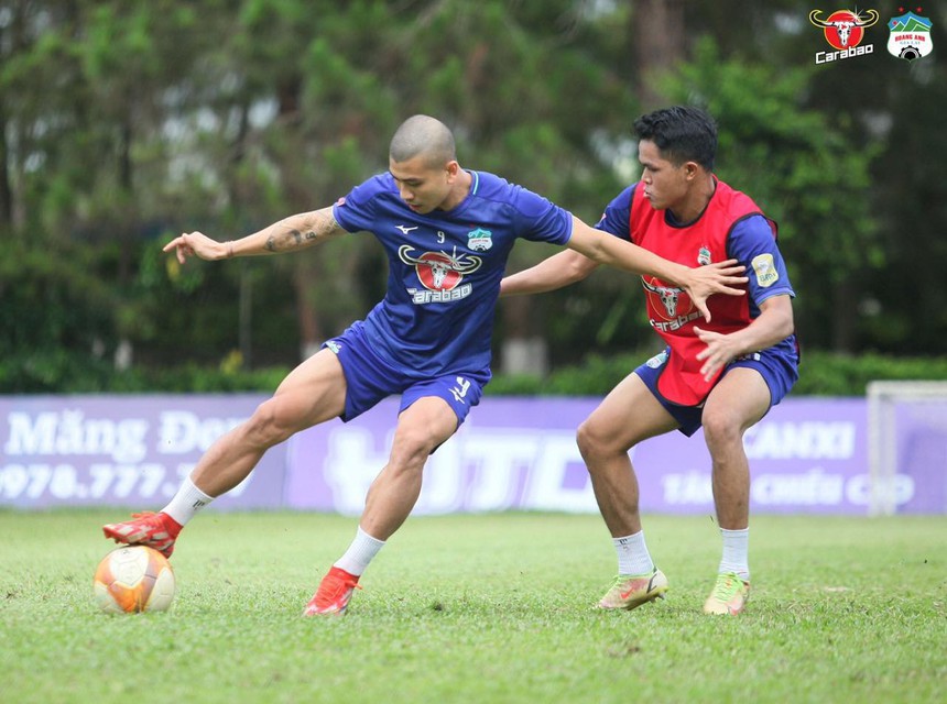 Bóng đá Việt Nam ngày 3/6: Tuyển Việt Nam triệu tập bổ sung tiền đạo HAGL - Ảnh 2. Bóng đá Việt Nam ngày 3/6: Tuyển Việt Nam triệu tập bổ sung tiền đạo HAGL - Ảnh 2.