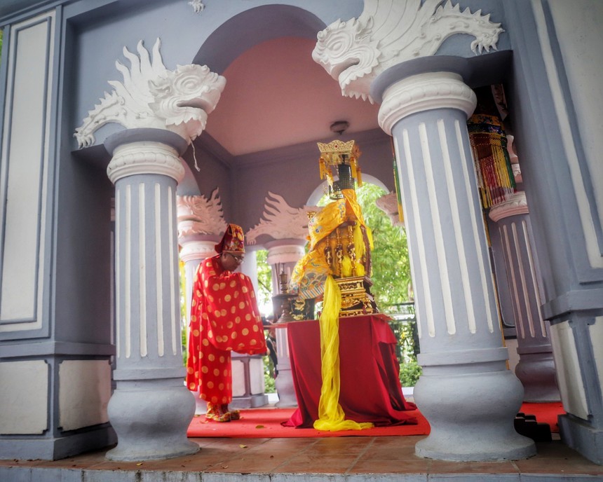 Hình ảnh Lễ rước kiệu kỷ niệm 595 năm Vua Lê Thái Tổ đăng quang  - Ảnh 7.