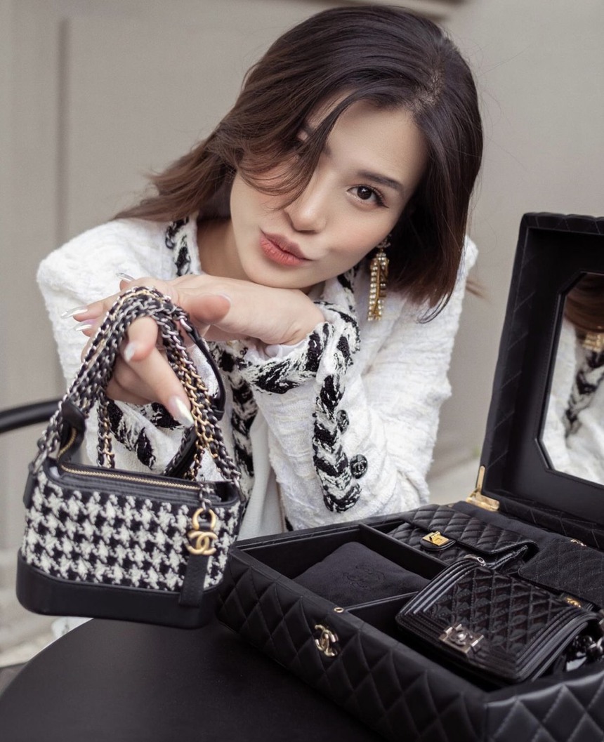 Đông Nhi - Ông Cao Thắng sở hữu khối tài sản đáng mơ ước trong showbiz Việt - Ảnh 4.