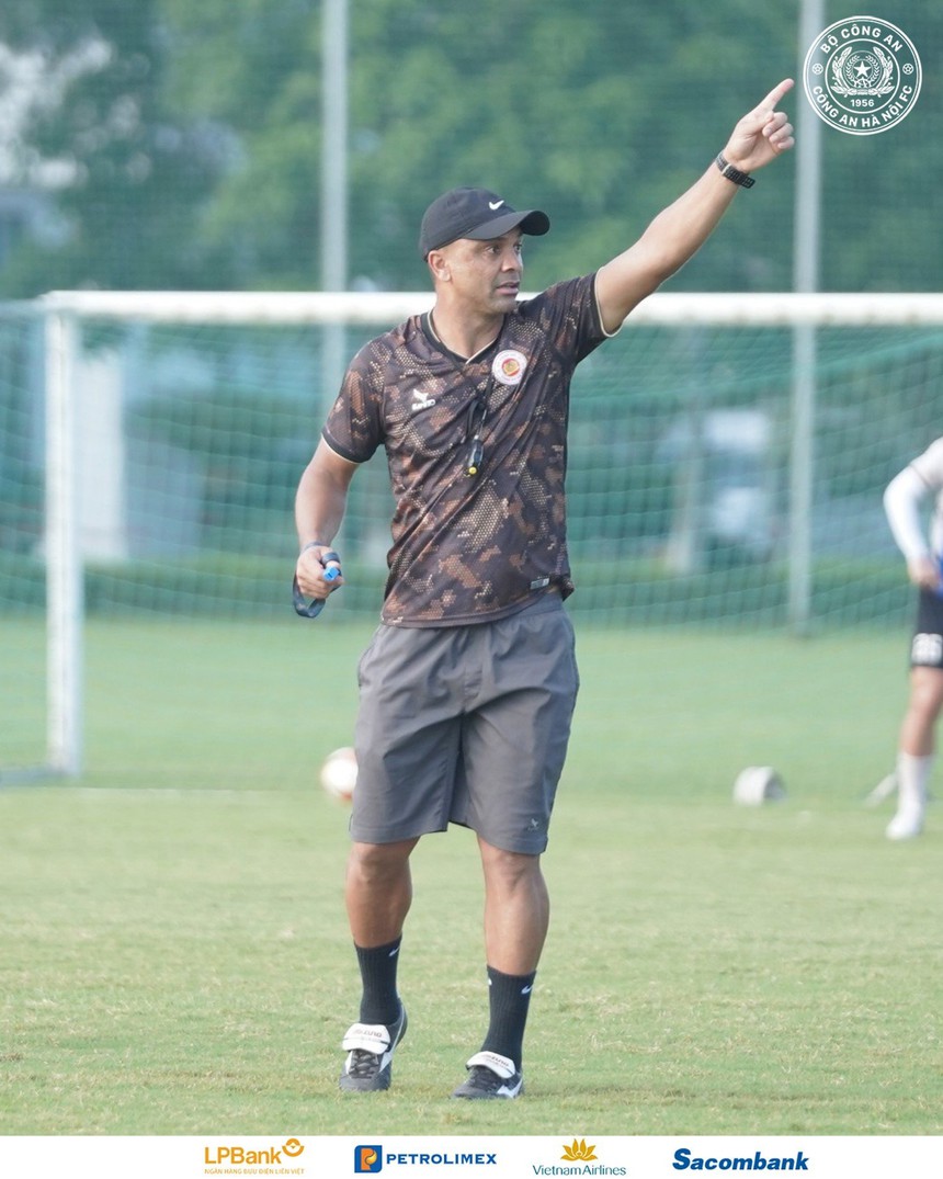 Bóng đá Việt Nam ngày 4/6: Thanh Hóa mong trọng tài bắt công tâm ở trận đấu Công an Hà Nội - Ảnh 3. Bóng đá Việt Nam ngày 4/6: Thanh Hóa mong trọng tài bắt công tâm ở trận đấu Công an Hà Nội - Ảnh 3.