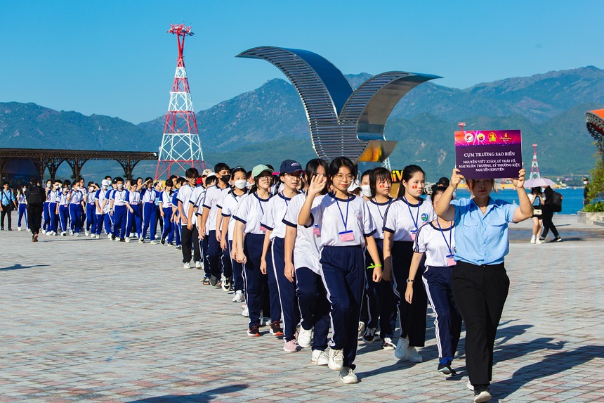 Rộn ràng niềm vui Tết thiếu nhi khắp 3 miền VinWonders - Ảnh 2.