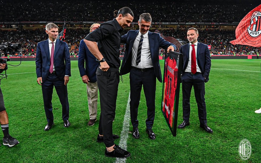 Zlatan Ibrahimovic bật khóc trong ngày tuyên bố giải nghệ - Ảnh 5.