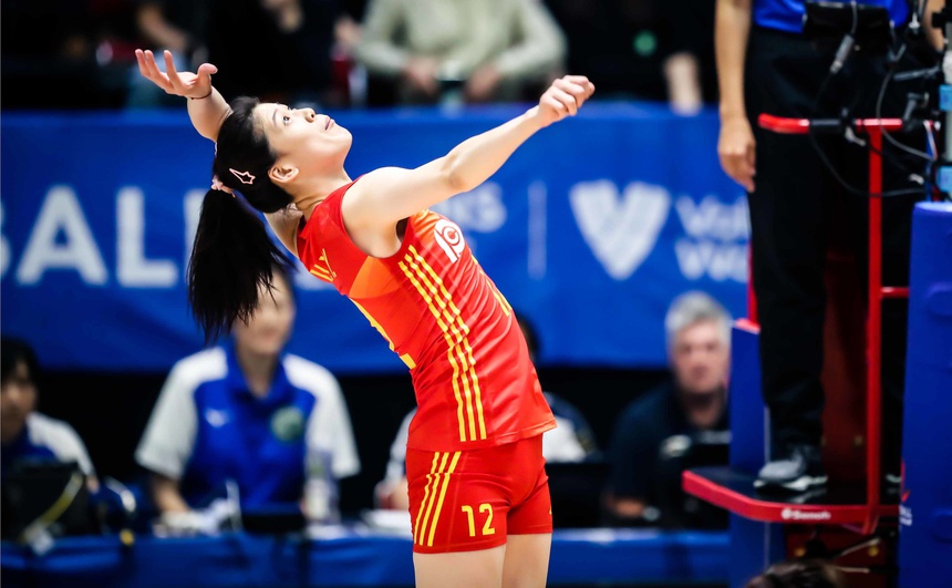 Lý Anh Anh đang dẫn đầu danh sách ghi điểm ở VNL 2023 với 87 điểm Lý Anh Anh đang dẫn đầu danh sách ghi điểm ở VNL 2023 với 87 điểm