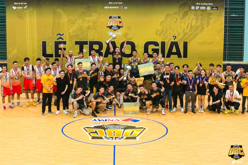 98's Basketball vô địch giải bóng rổ Đà Nẵng - Ảnh 1.