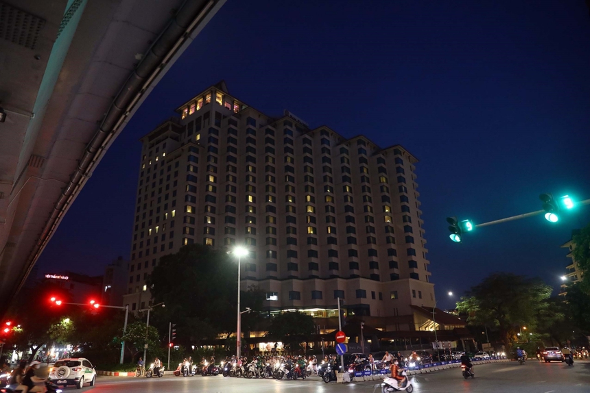 Hà Nội thực hiện các biện pháp tiết kiệm điện - Ảnh 5.