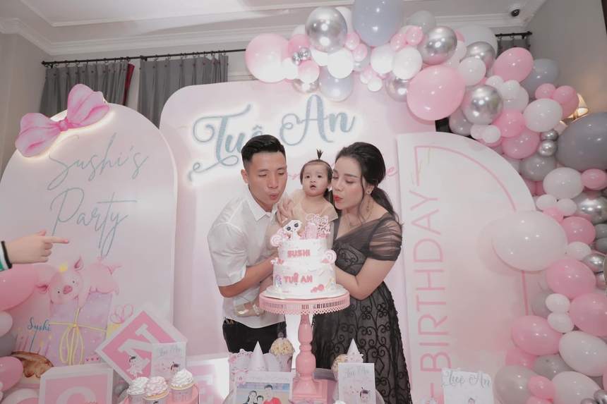 Trước bê bối đăng đàn mắng chồng trên Facebook, quan hệ vợ chồng Bùi Tiến Dũng ra sao? - Ảnh 9.