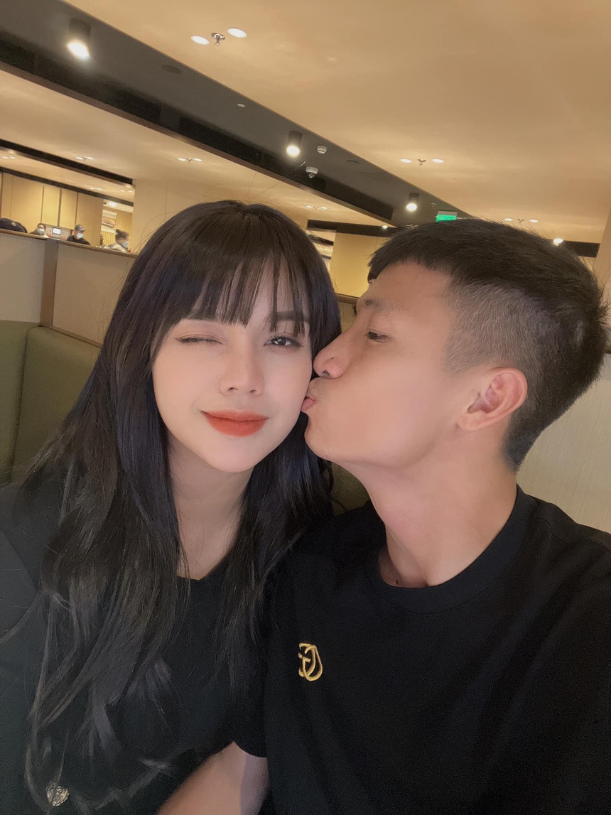 Nhan sắc, thân thế bà xã Bùi Tiến Dũng : Tiểu thư đất Kinh Bắc, là du học sinh, làm 'bà chủ' kinh doanh khách sạn - Ảnh 18.