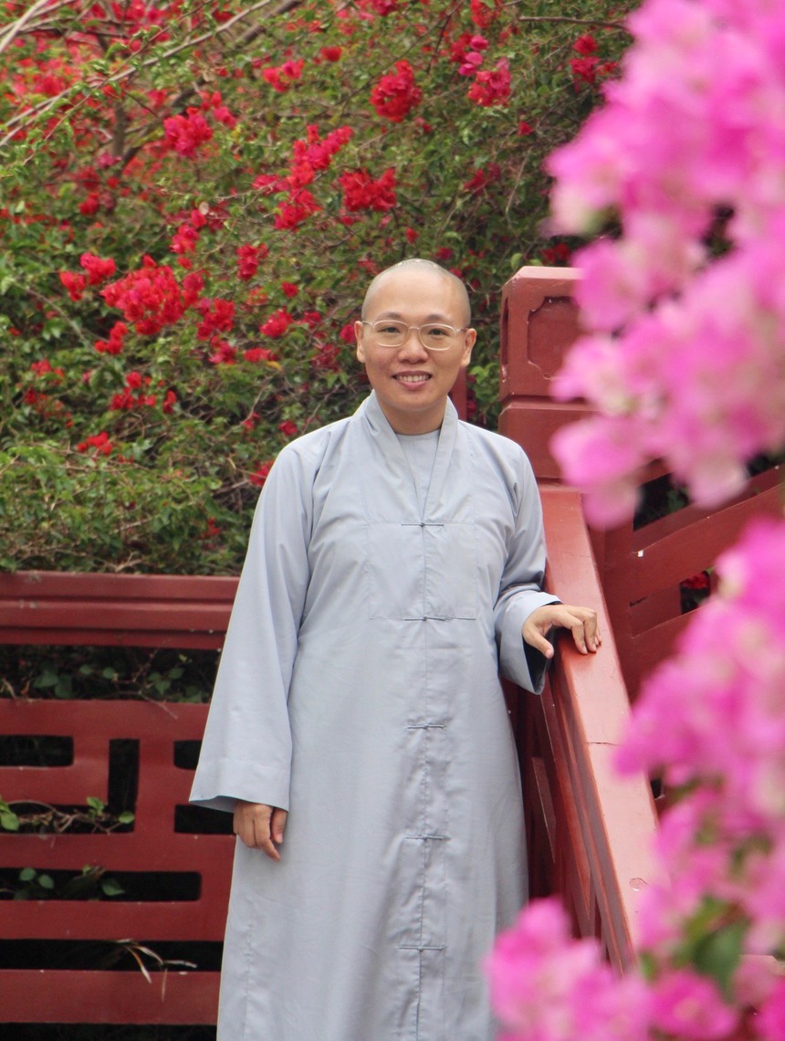 Sư cô Suối Thông: 'Vì ai cũng cần phải sống tốt mà' - Ảnh 2. Sư cô Suối Thông: 'Vì ai cũng cần phải sống tốt mà' - Ảnh 2.